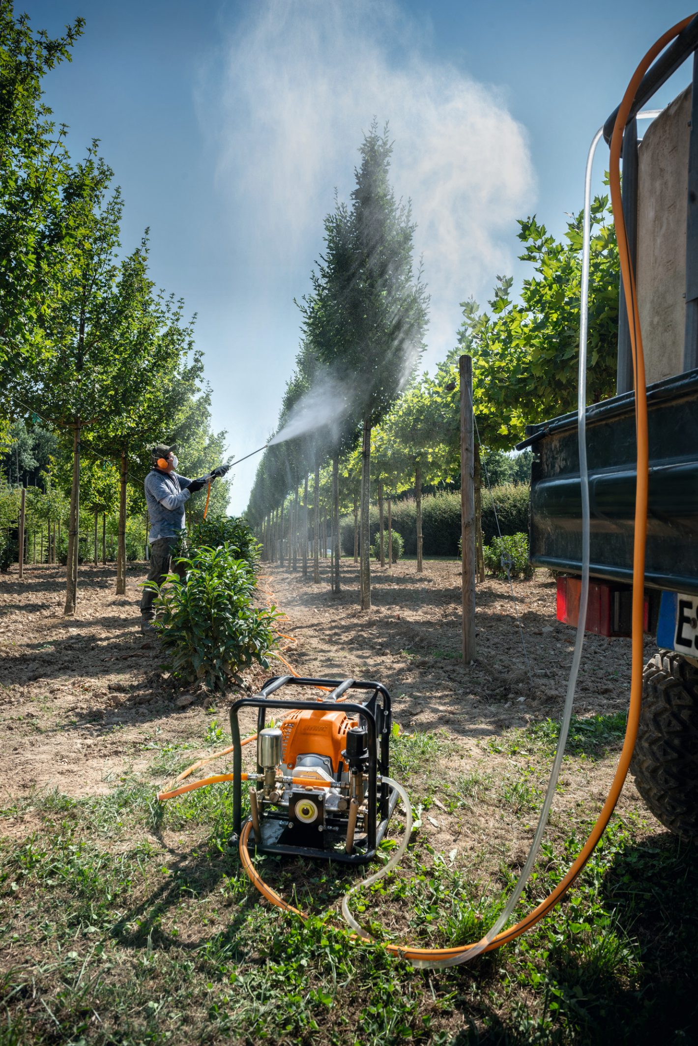 Stihl Power Sprayer SG-230, 2 Stroke 40.2 CC With 50 Meter Hose Pipe & 2 Spray Gun