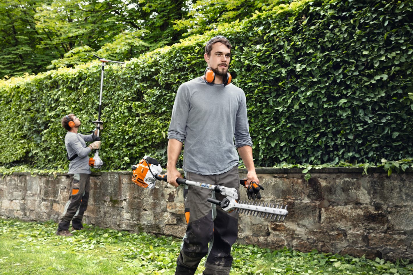 HL 94 LONG REACH HEDGE TRIMMER