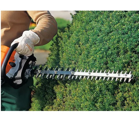 Stihl Petrol Hedge Trimmer With , 27.2cc, 45cm length | HS-45
