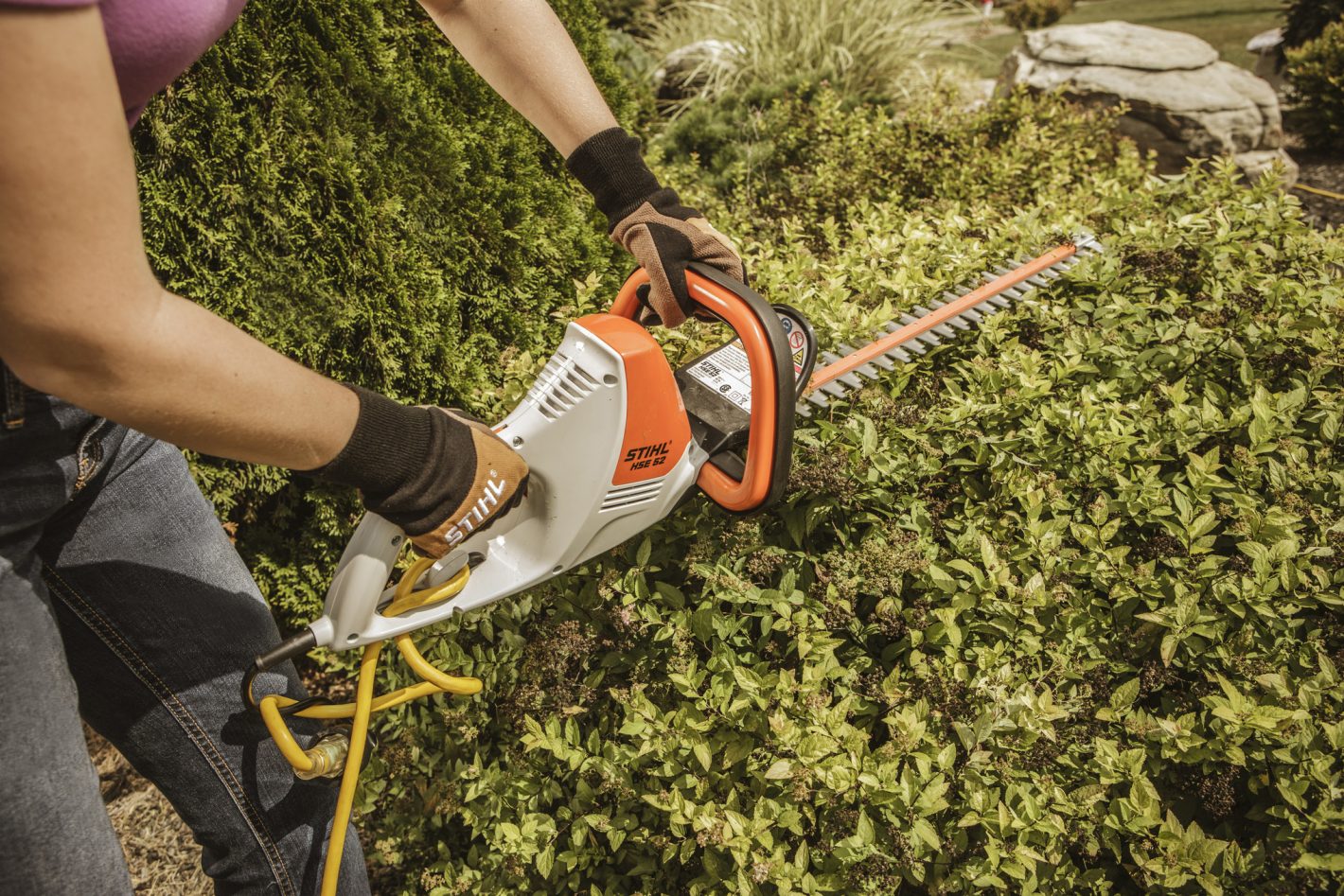 Stihl Electric Hedge Trimmer With 460 watt 18 inch Bar Length | HSE-52